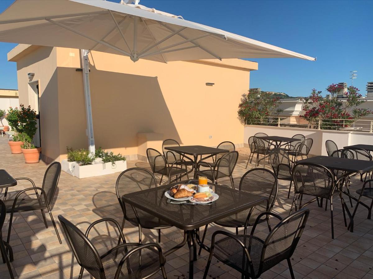 Hotel Bahia San Benedetto del Tronto Eksteriør billede