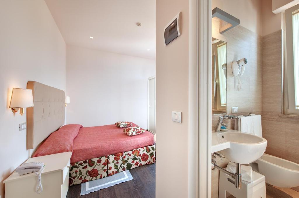 Hotel Bahia San Benedetto del Tronto Værelse billede